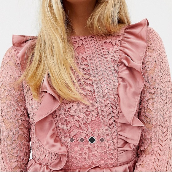 Glamorous |  pink lace long sleeve dress - Picture 3 of 5